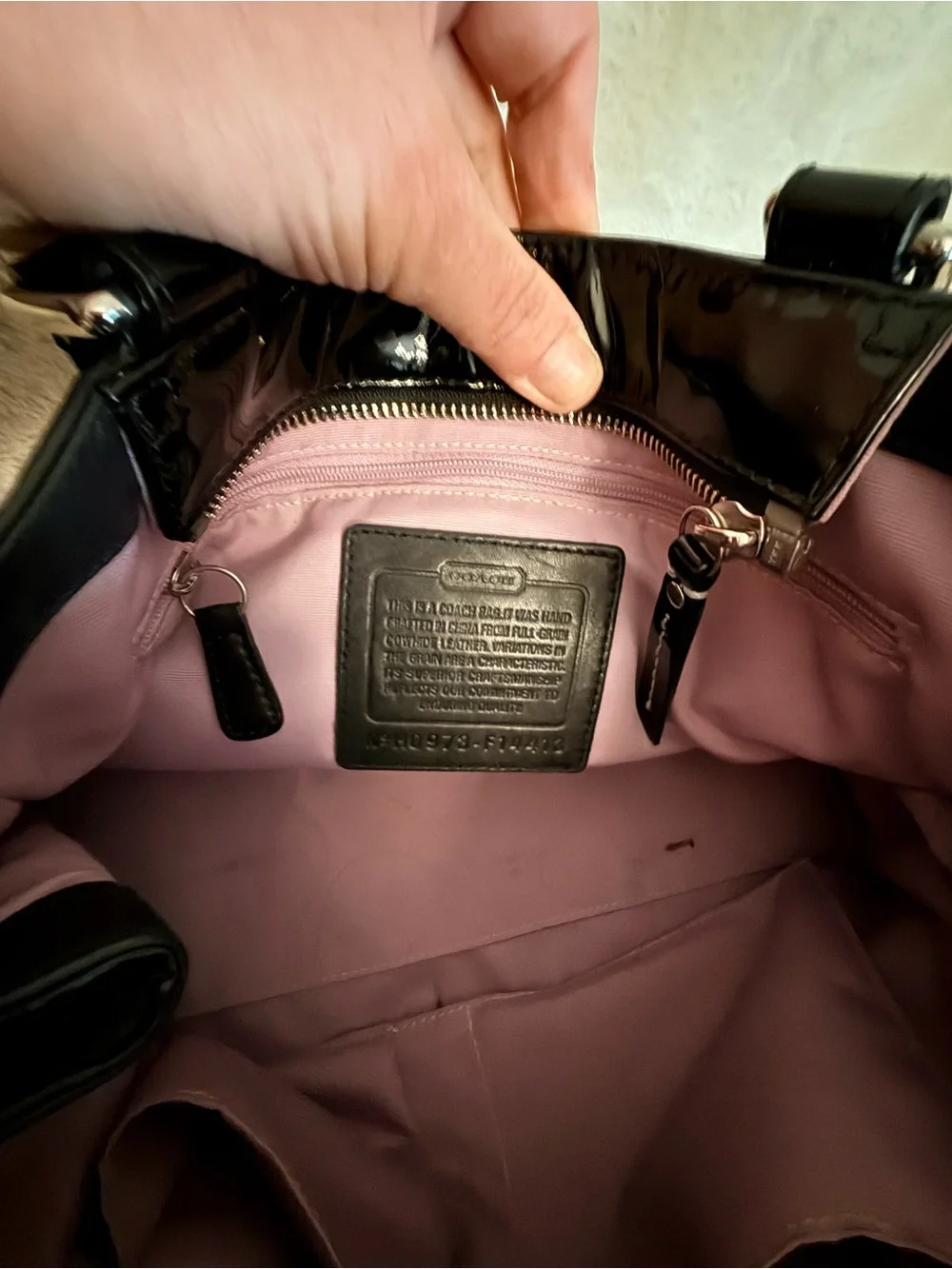 Y2K  Coach Hamptons Signature Embossed Patent Leather Carryall F14413